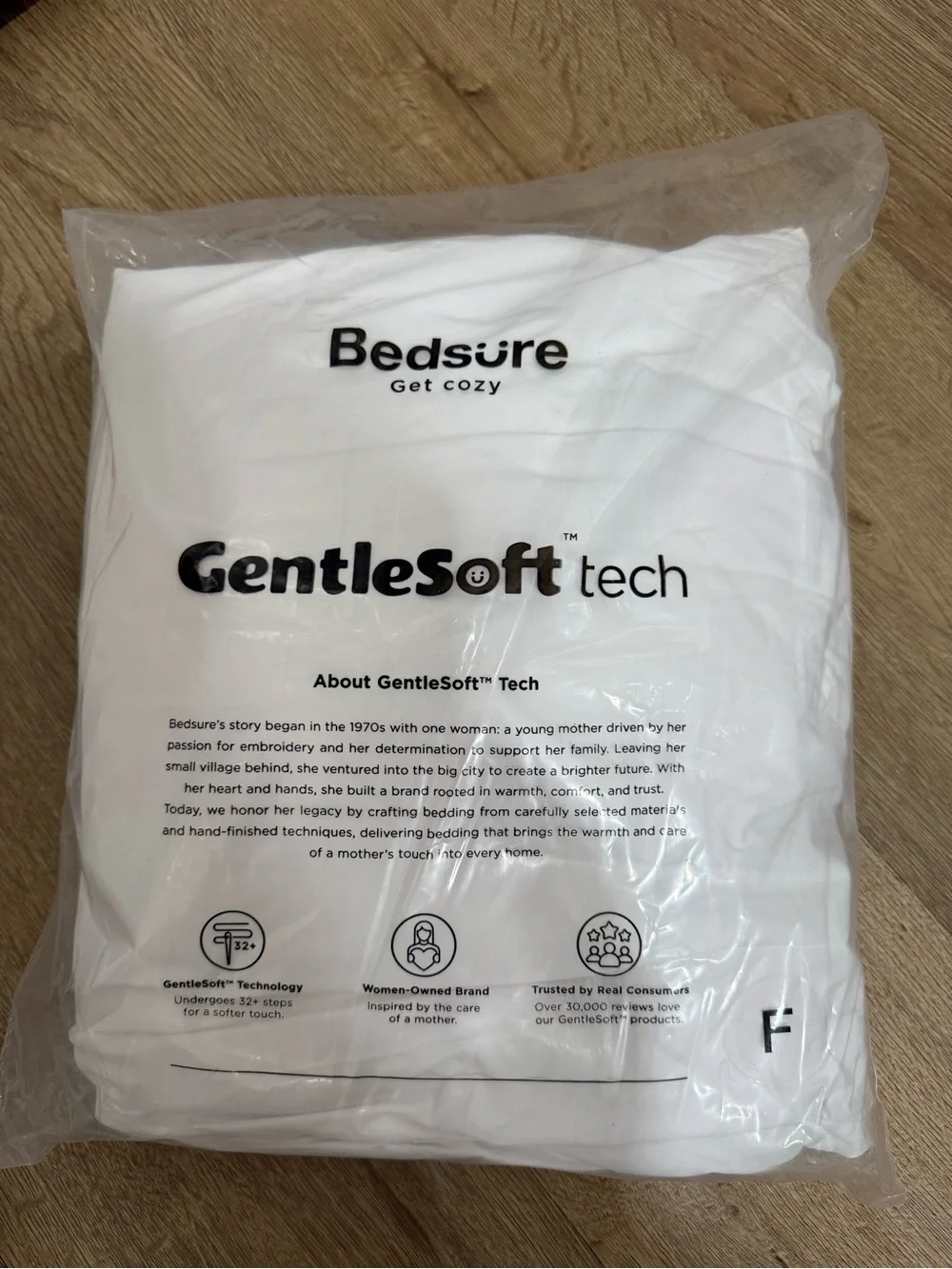 Bedsure Cooling Sheets Full Size,Hot Sleeper Bed Sheet Up to 18 Inches White New